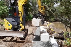77 Hammer, Auger, Grab Hire & Stick rake hire in Wyee